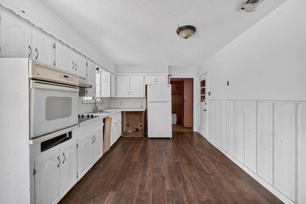 2620 Greenland Drive Property Photo 8