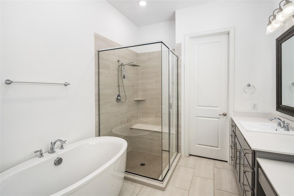 1015 Permian Lane Property Photo 7