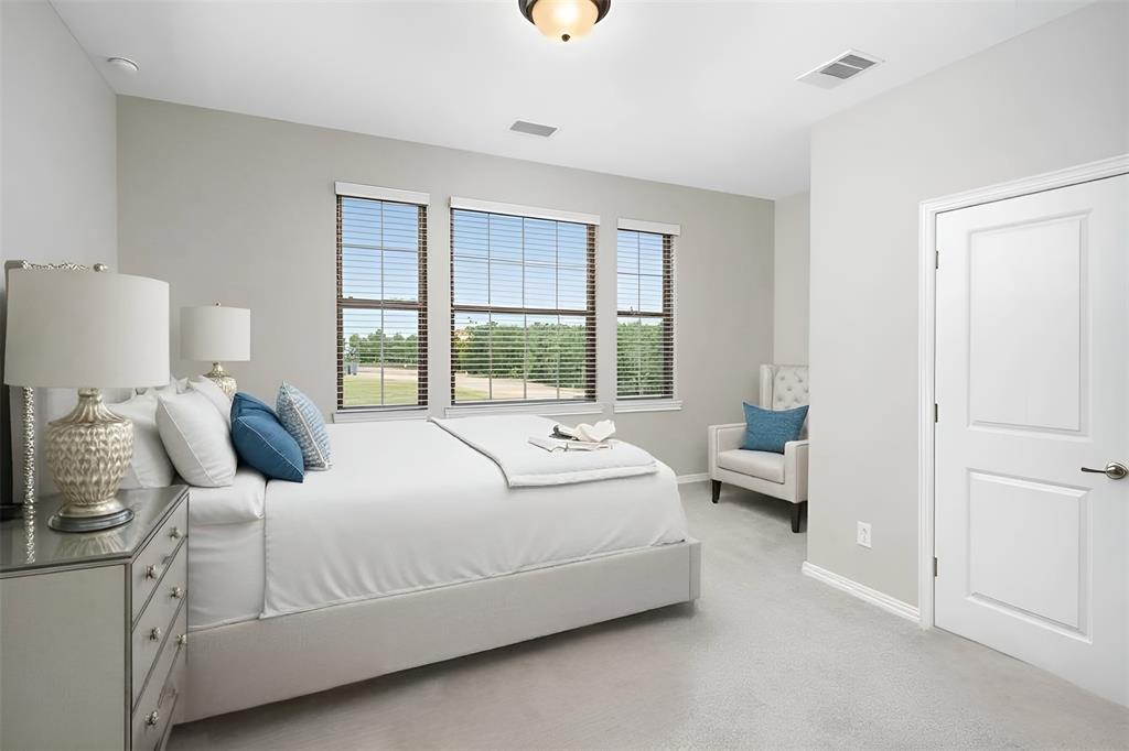 1015 Permian Lane Property Photo 10