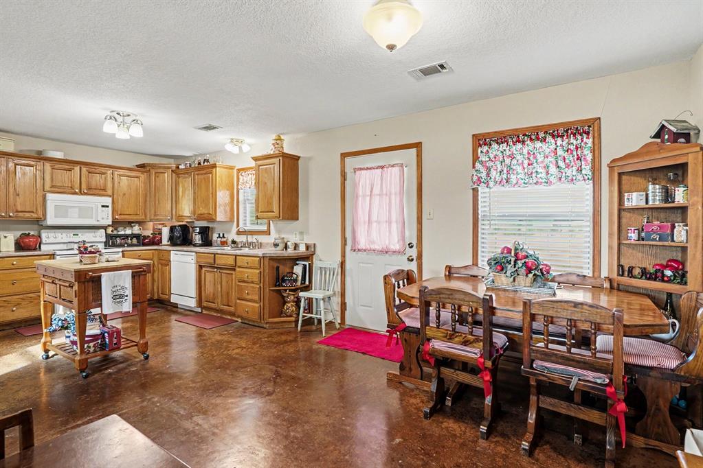 7445 County Road 305 Property Photo 13