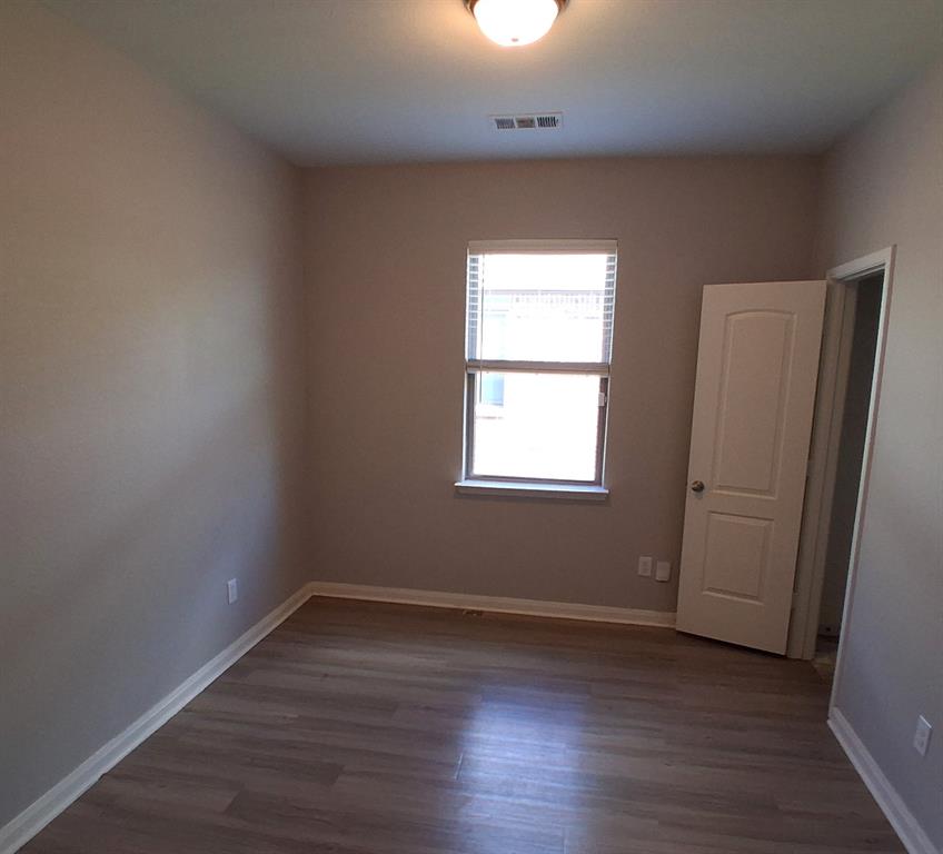1432 Park Trails Boulevard Property Photo 10
