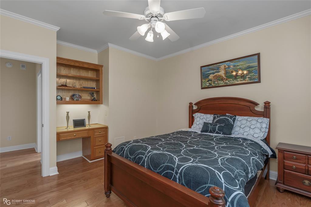 2921 N Pointe Drive Property Photo 20