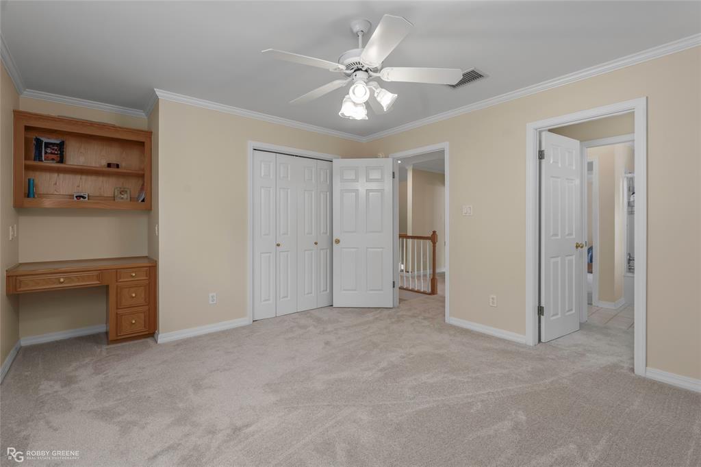 2921 N Pointe Drive Property Photo 22