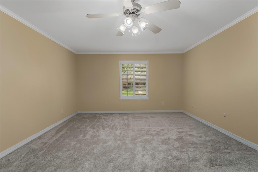 2921 N Pointe Drive Property Photo 27