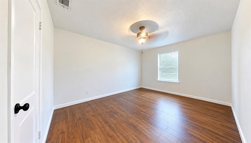 8413 White Settlement Road Property Photo 6