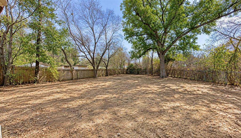 8413 White Settlement Road Property Photo 8