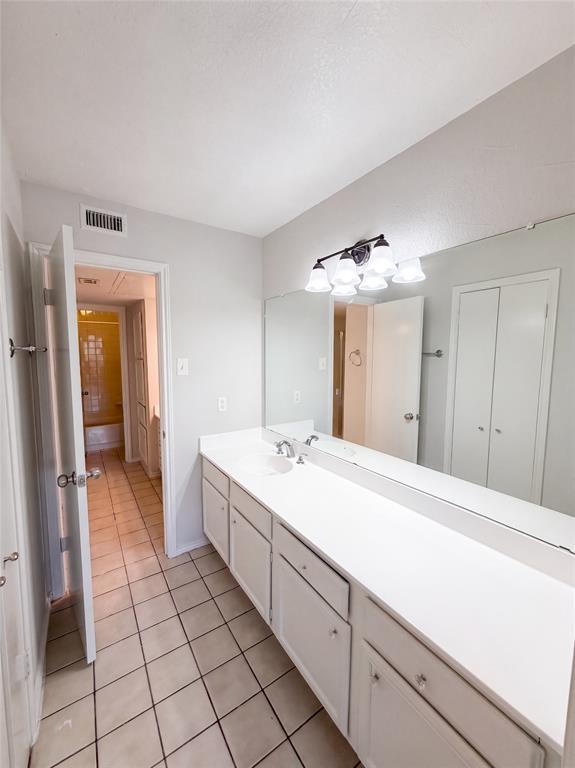 15151 Berry Trail 707 Property Photo 10