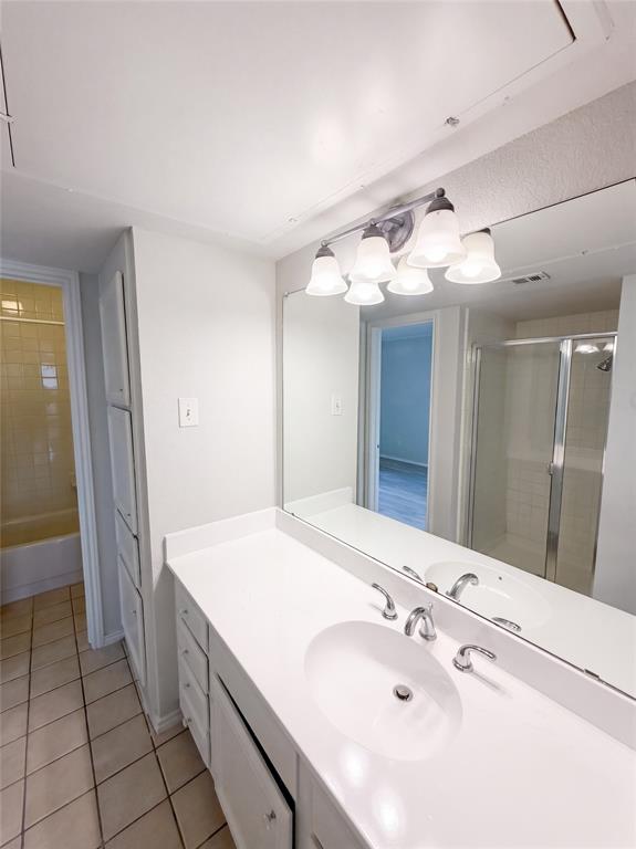 15151 Berry Trail 707 Property Photo 11