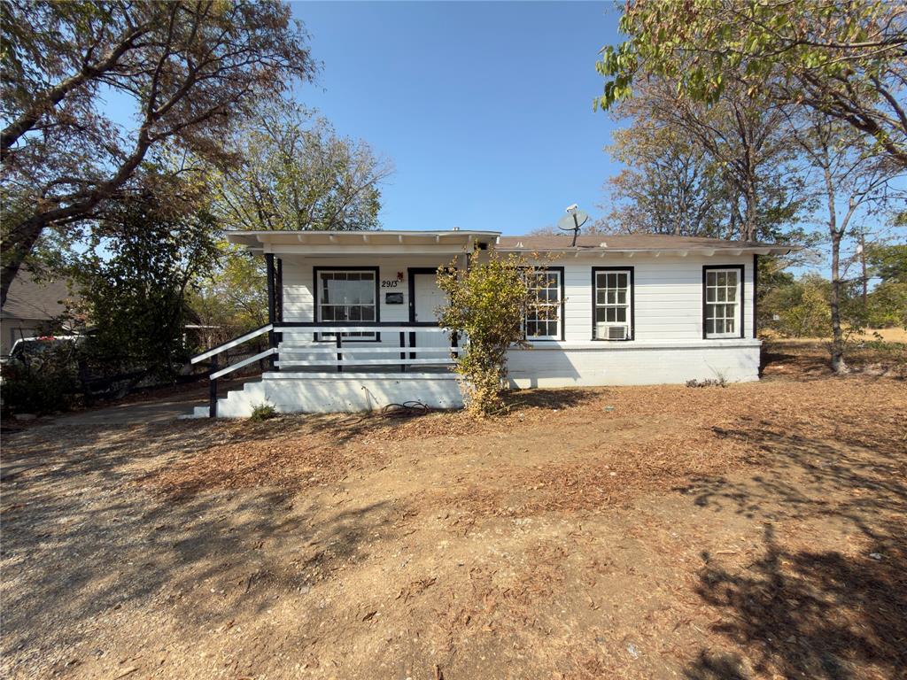2913 Avenue A Property Photo 1