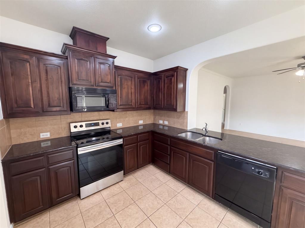 1728 Jacona Trail Property Photo 8