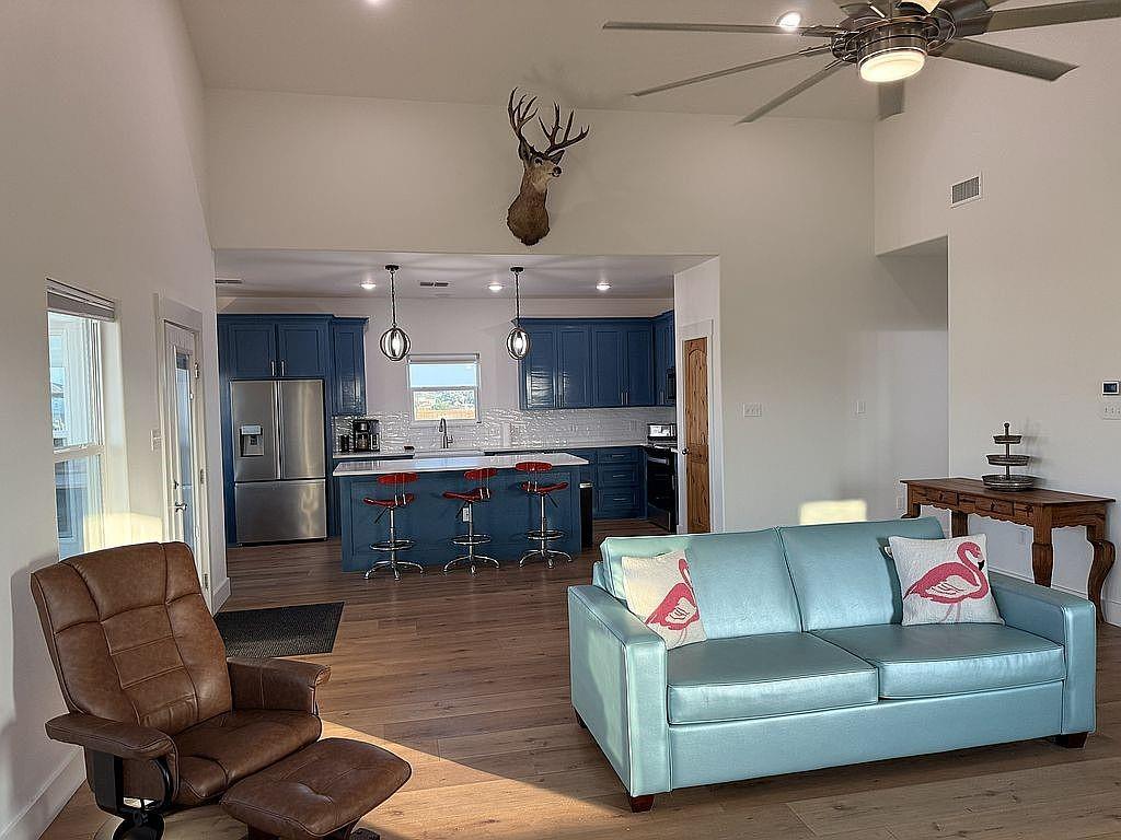 220 Windjammer Street Property Photo 13