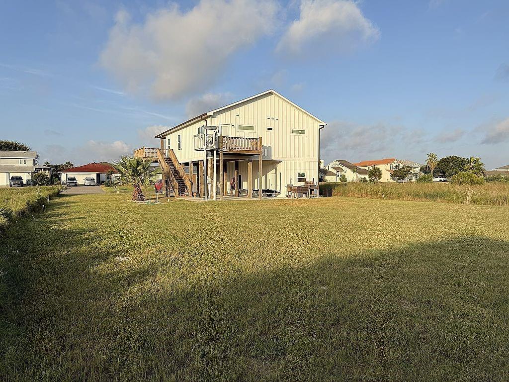 220 Windjammer Street Property Photo 29