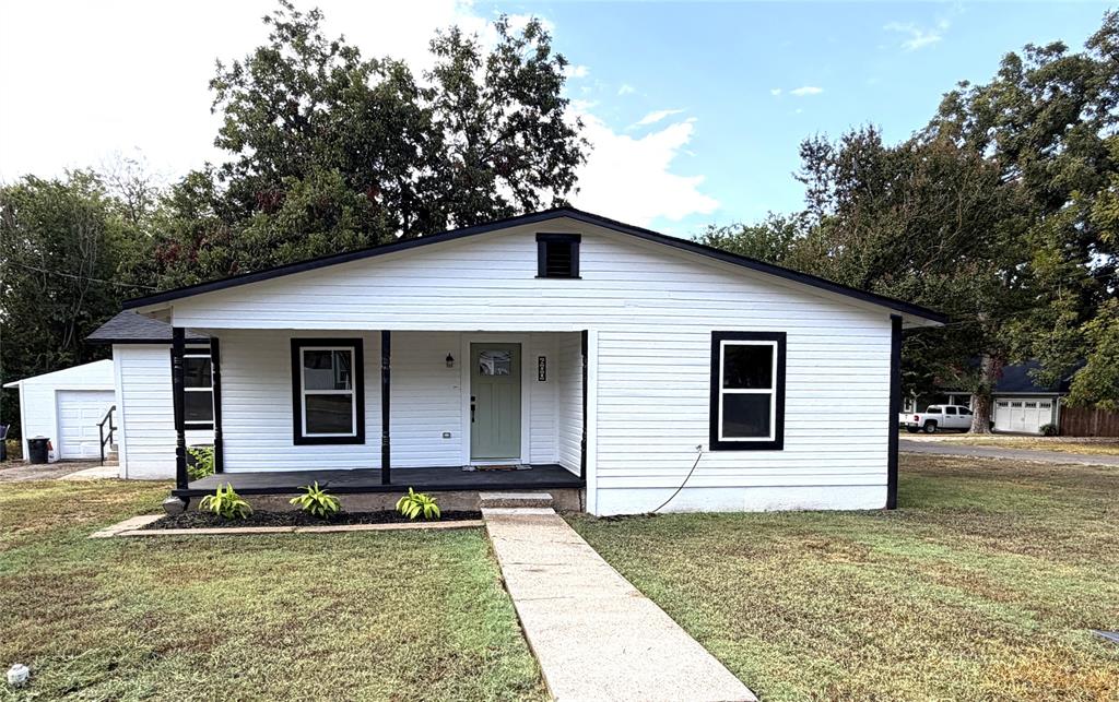 600 Scurlock Street Property Photo 1