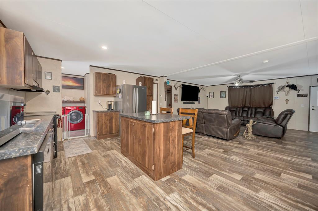 445 Lakeside Drive Property Photo 11
