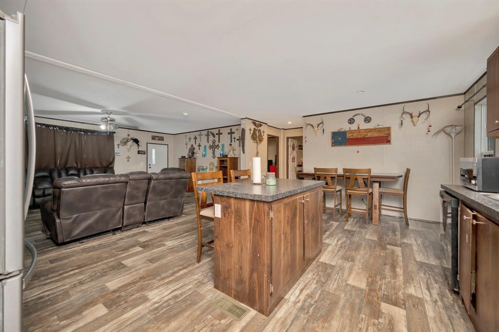 445 Lakeside Drive Property Photo 13