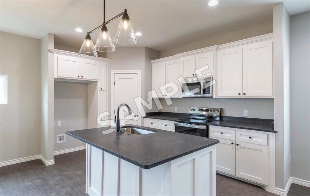265 Little Hollie Property Photo 10