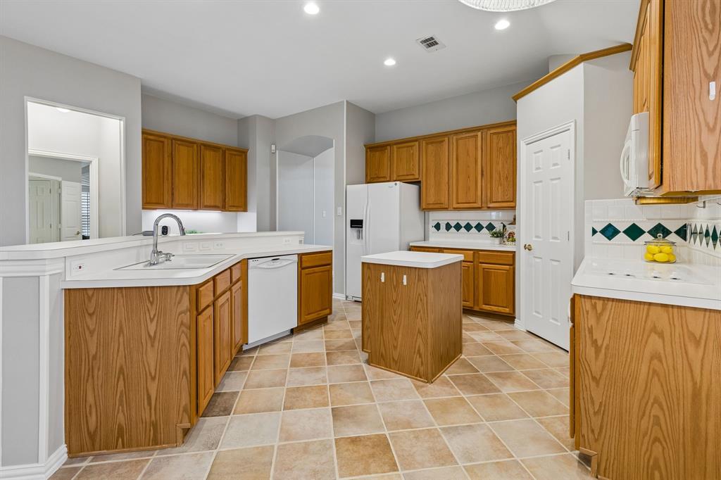 2043 Nottingham Place Property Photo 12