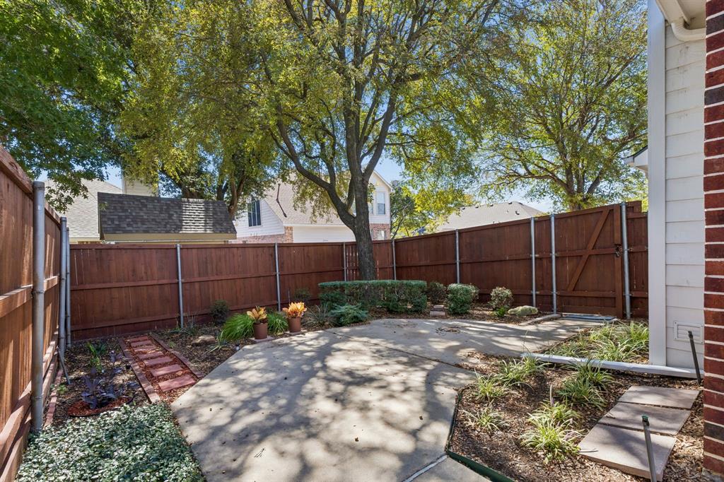2043 Nottingham Place Property Photo 23