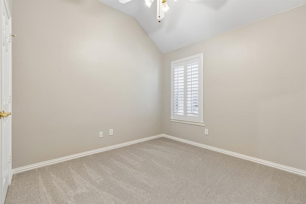 2043 Nottingham Place Property Photo 28