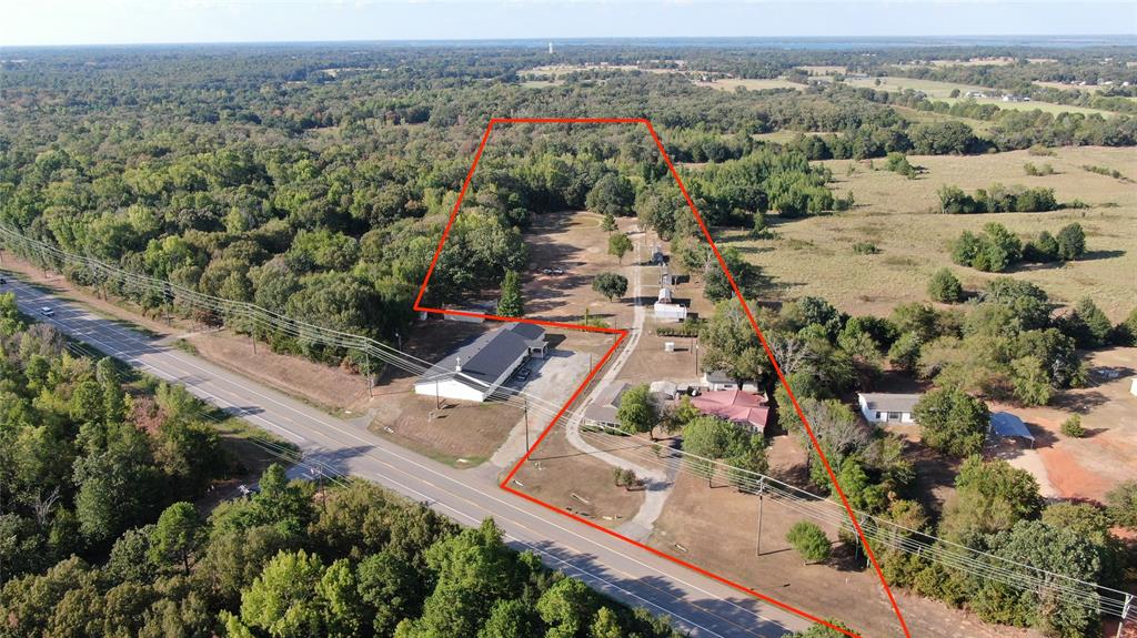 7544 N Us Highway 69 Highway Property Photo 1