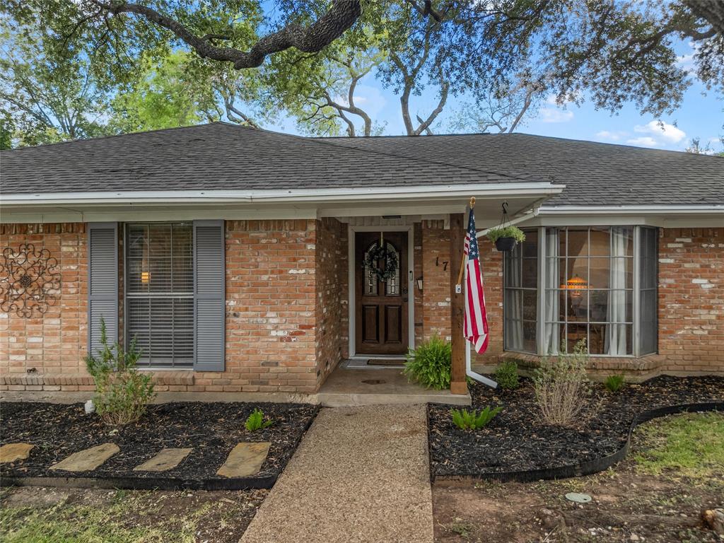1712 Laurel Lake Drive Property Photo 1