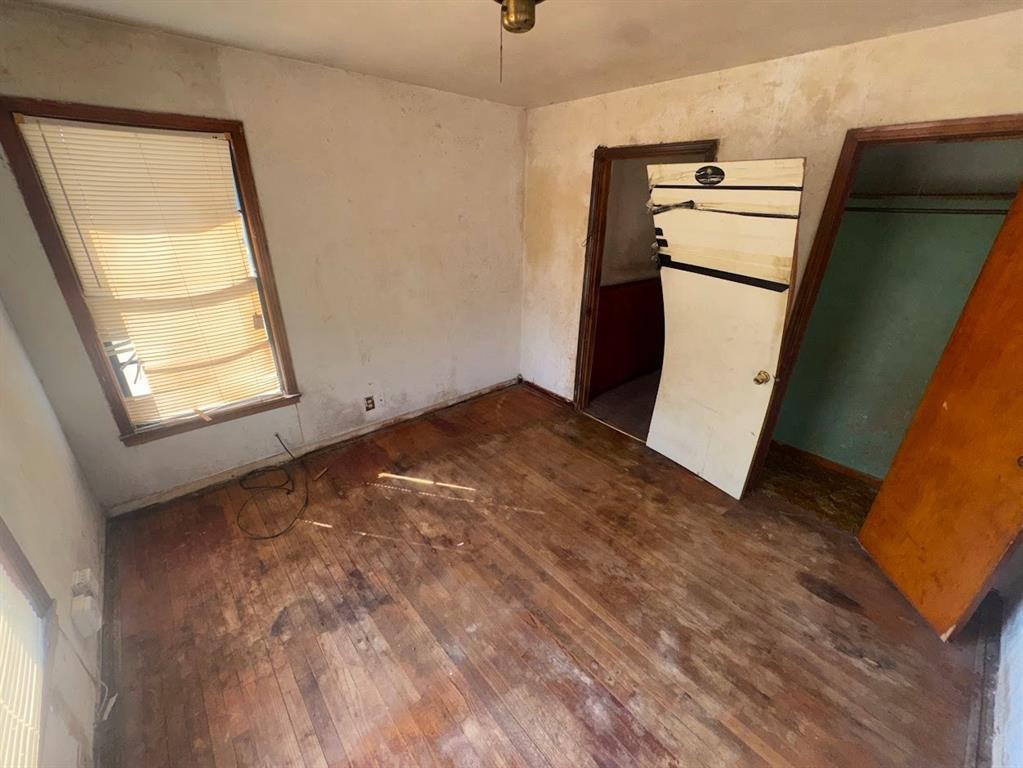 4309 Lorin Avenue Property Photo 8