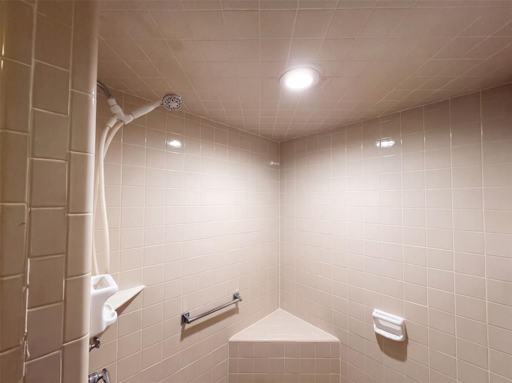 1113 S Sylvan Avenue Property Photo 22