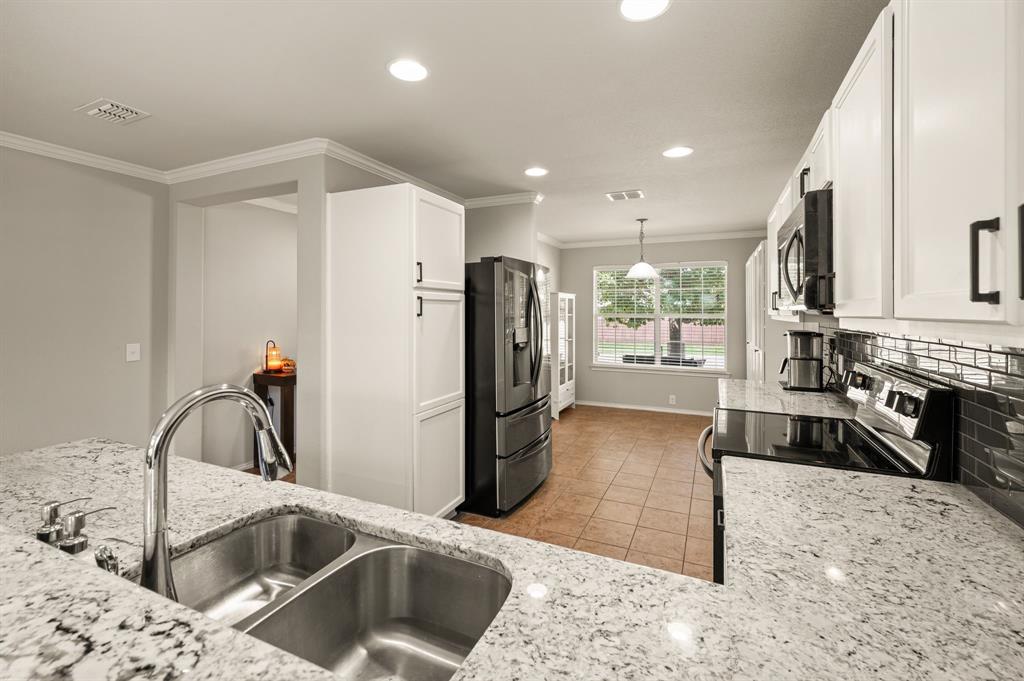4504 Jaylin Street Property Photo 10