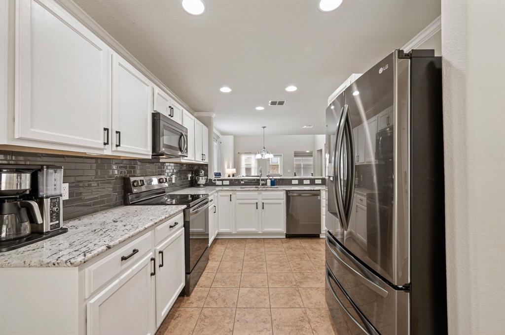4504 Jaylin Street Property Photo 13