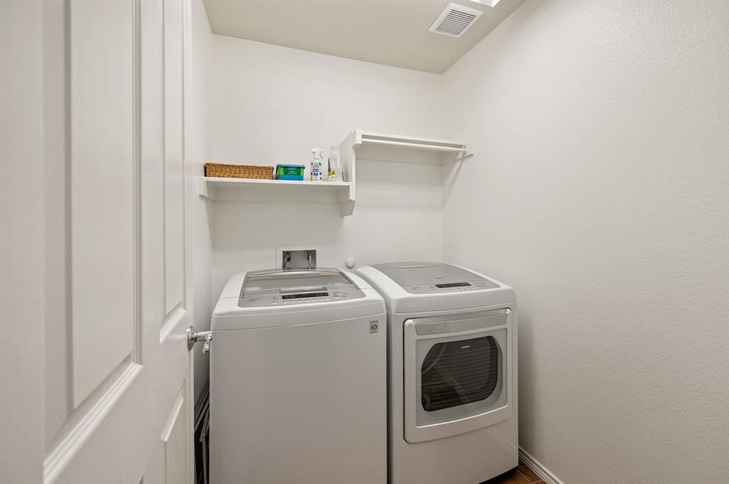 4504 Jaylin Street Property Photo 22