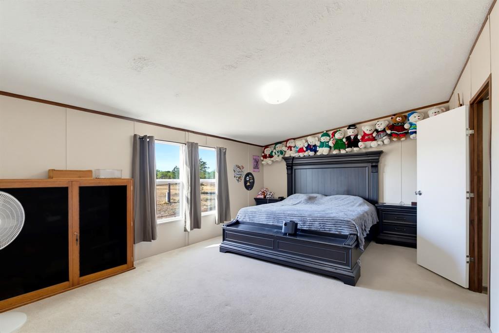 6189 Private Road 2752 Property Photo 13