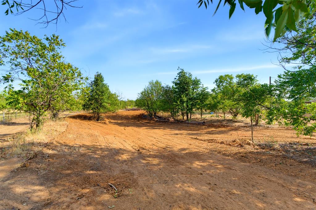 6189 Private Road 2752 Property Photo 33