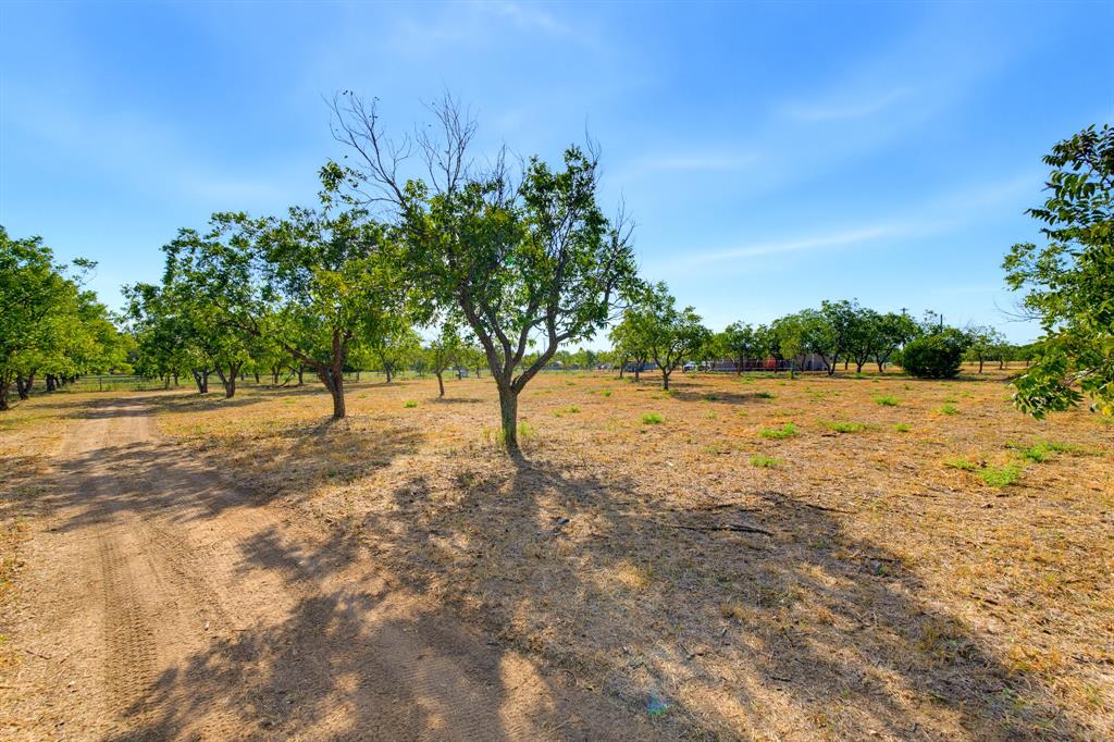 6189 Private Road 2752 Property Photo 39