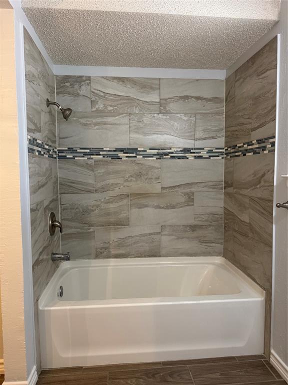 2121 Oak Valley Lane Property Photo 10