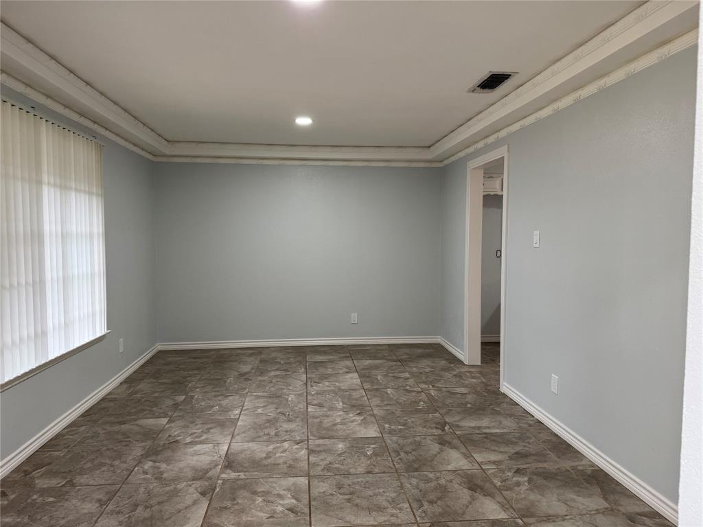 2121 Oak Valley Lane Property Photo 12