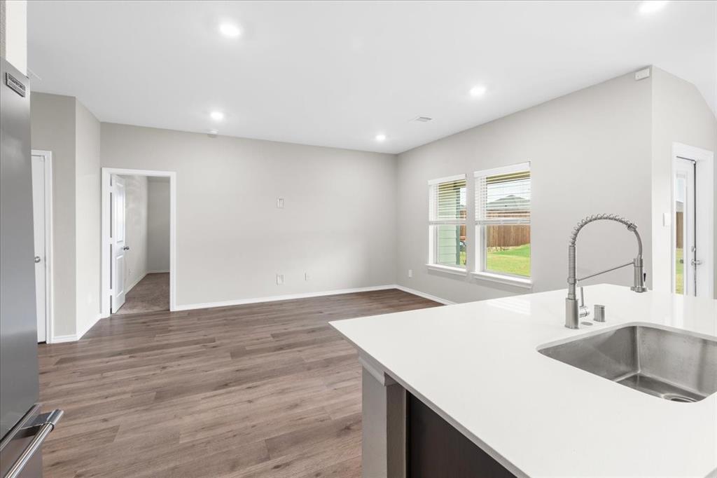707 Sunlight Loop Property Photo 10