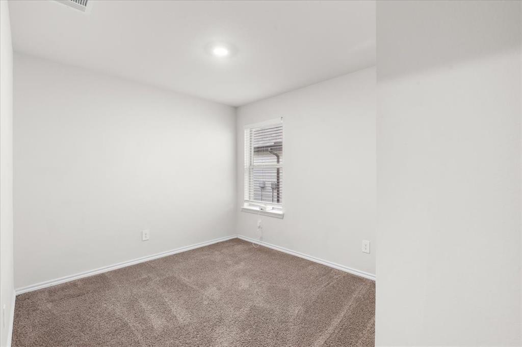 707 Sunlight Loop Property Photo 22