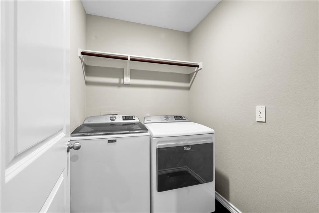 707 Sunlight Loop Property Photo 24