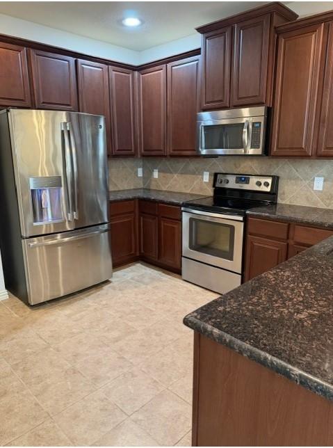 6828 Pascal Way Property Photo 10