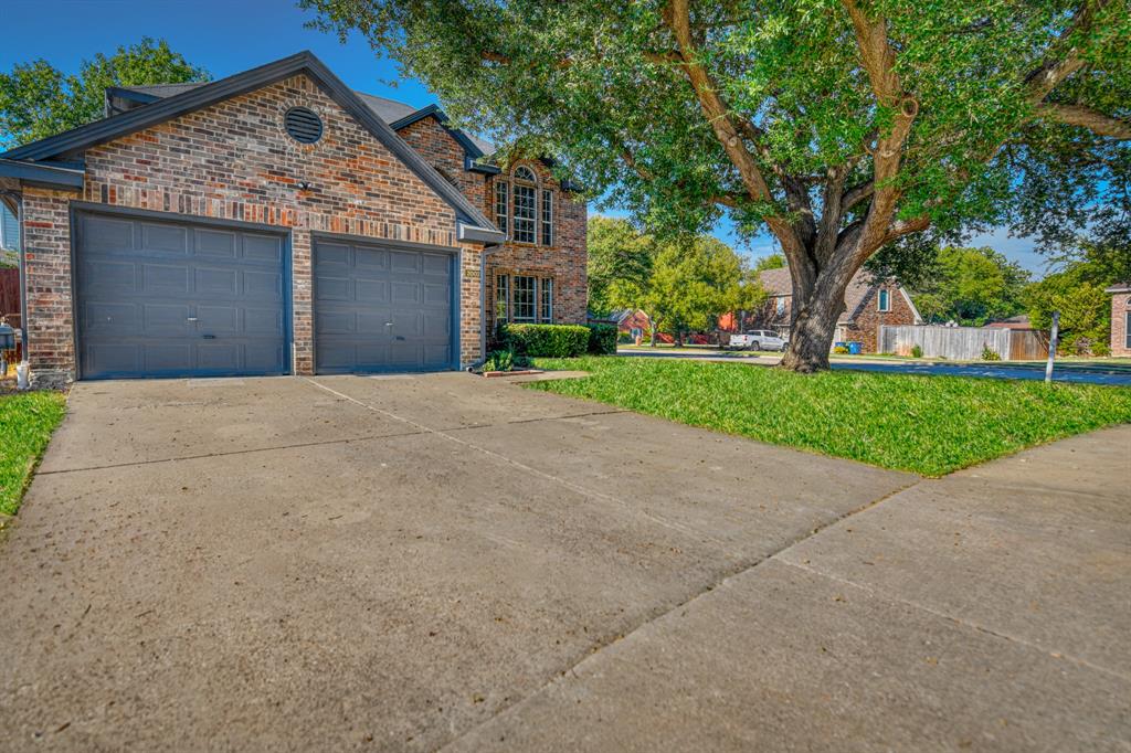 2002 Terracotta Court Property Photo 1