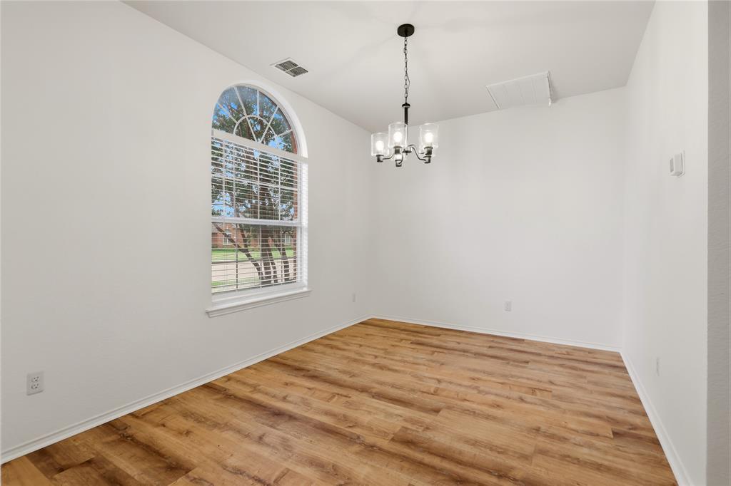 9105 Norman Drive Property Photo 6