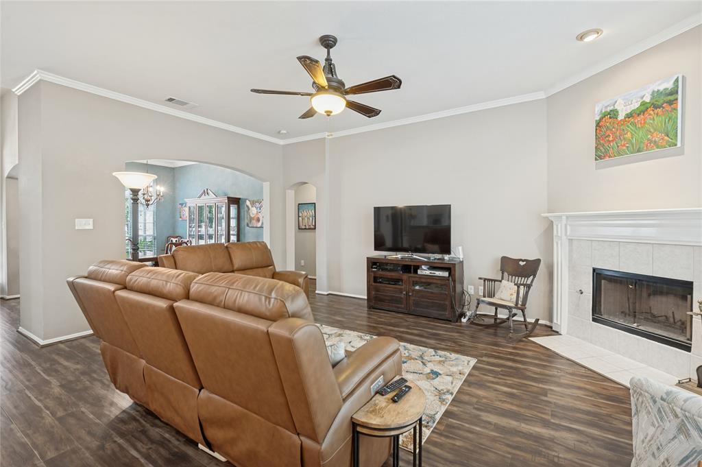 1374 Forest Creek Drive Property Photo 7
