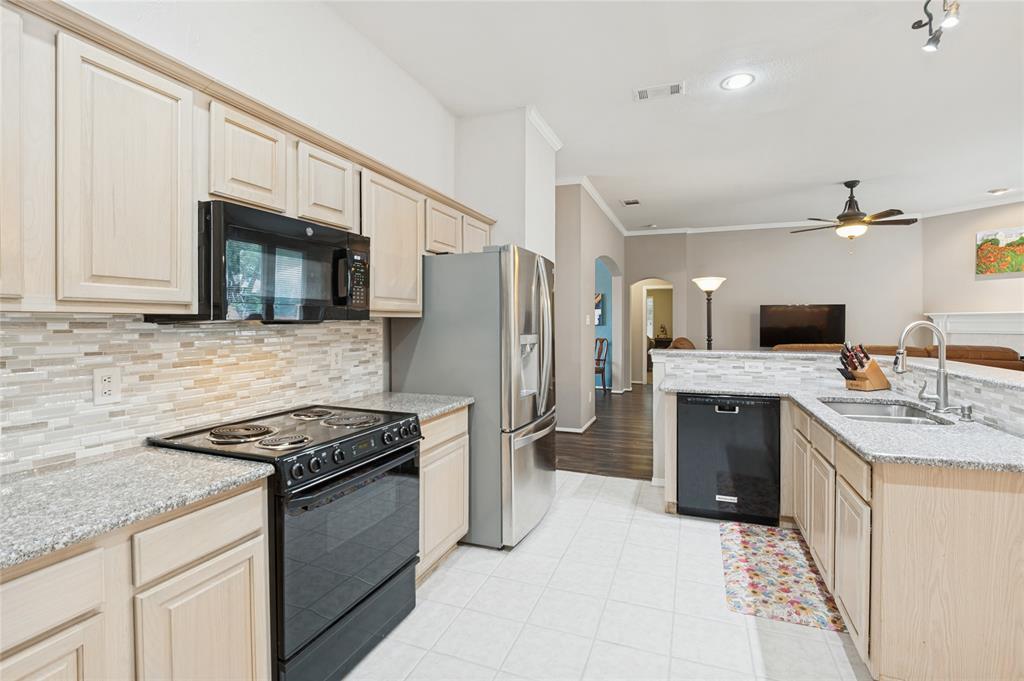 1374 Forest Creek Drive Property Photo 12
