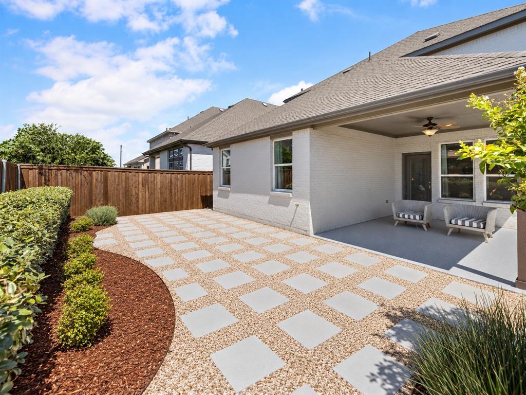 1456 Kit King Drive Property Photo 2