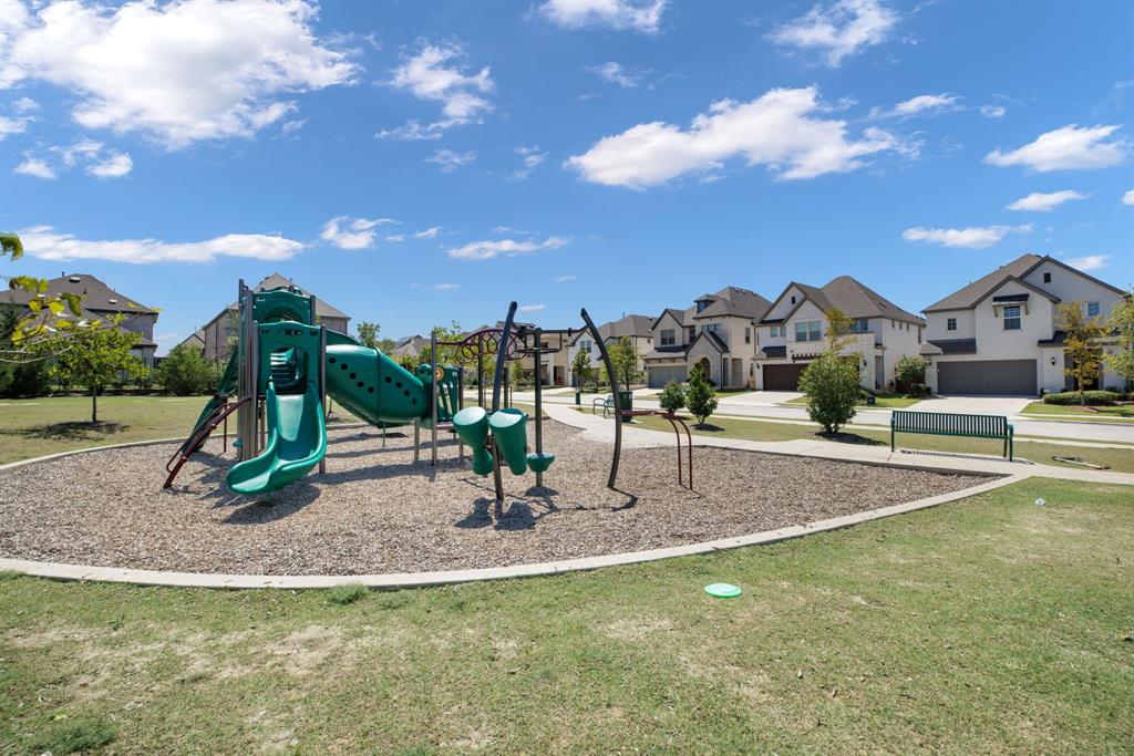 1456 Kit King Drive Property Photo 3