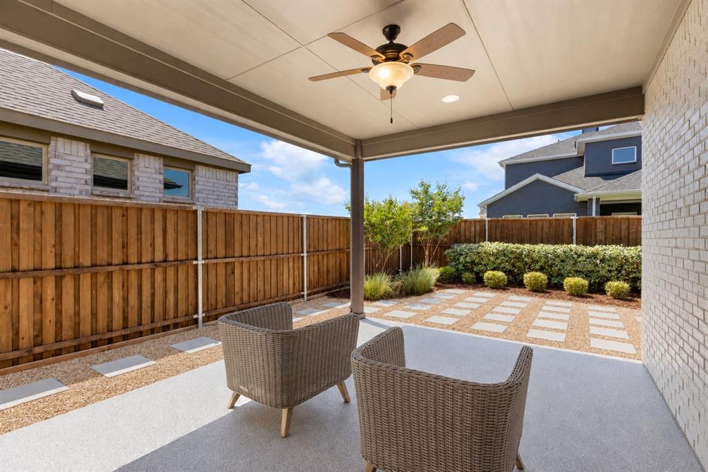 1456 Kit King Drive Property Photo 4