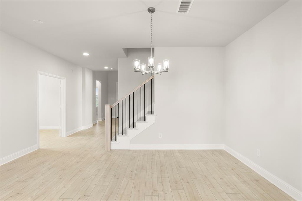 2126 Bloomsbury Lane Property Photo 8