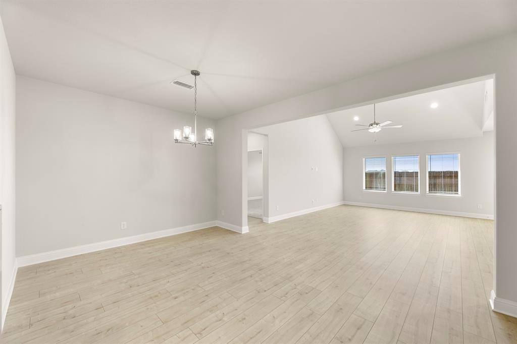 2126 Bloomsbury Lane Property Photo 9
