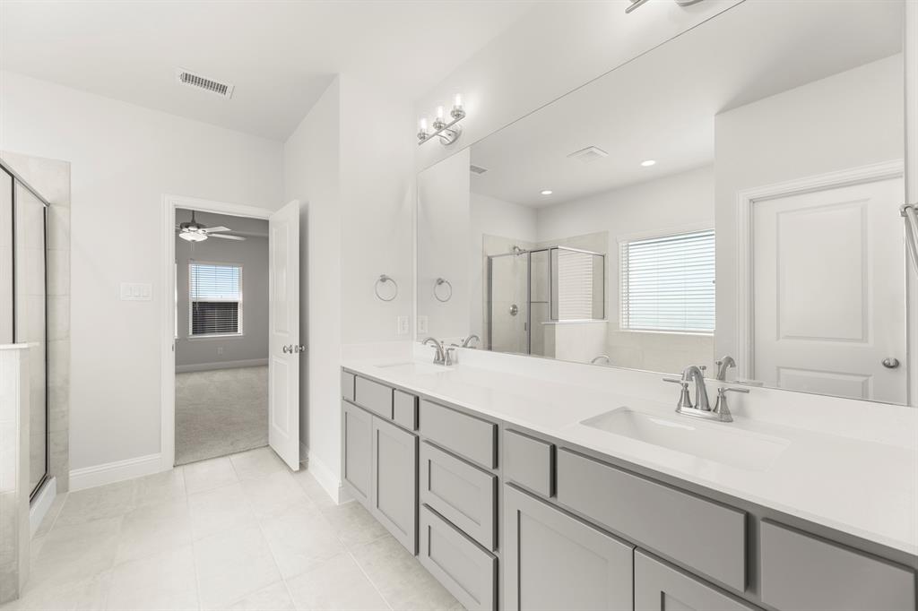 2126 Bloomsbury Lane Property Photo 16
