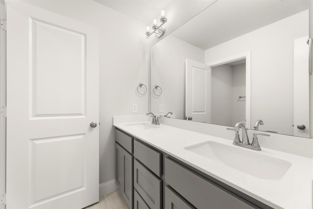 2126 Bloomsbury Lane Property Photo 27